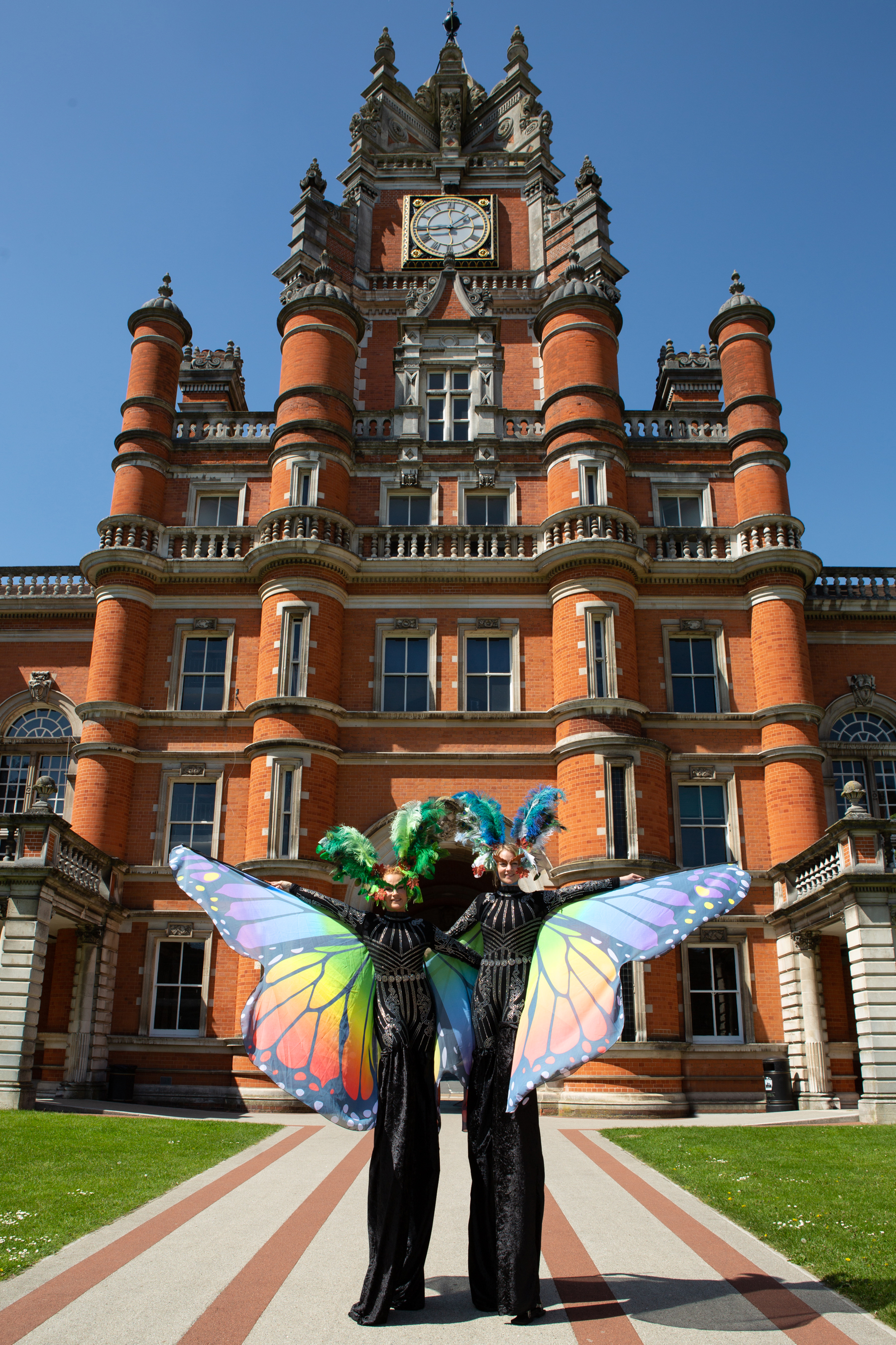 Stilt Walkers