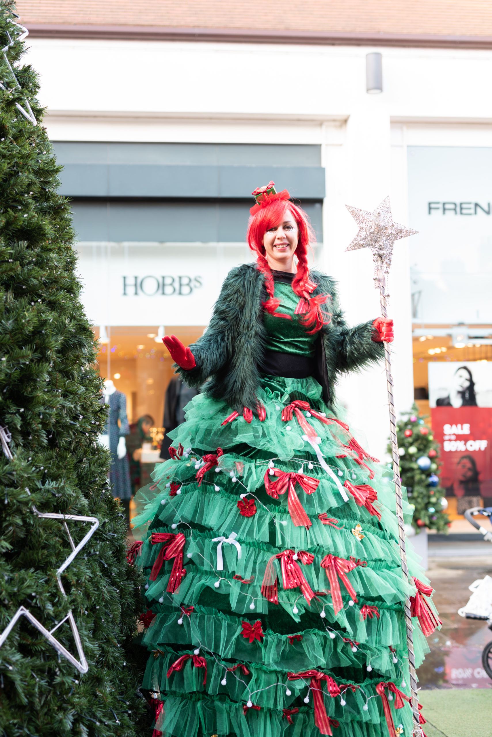 Chrstmas Tree Stilt Walker